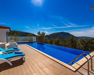 Kaş Üzümlü'de Doğa Manzaralı, Sonsuzluk Havuzlu, Lüks Villa - 4