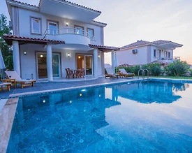 Fethiye Ovacık'ta Merkezi Konumda, Özel Havuzlu, Bahçeli Lüks Villa - 3