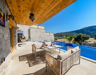 Kaş Bezirgan'da Çocuk Oyun Alanlı, Özel Havuzlu, Bahçeli Villa - 5