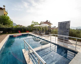 Fethiye'de Ölüdeniz'de Merkezi Konumda, Çocuk Havuzlu, Modern Villa - 5