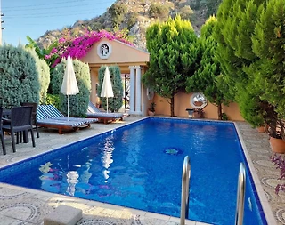 Ortaca Dalyan'da Geniş Ailelere Uygun, Özel Havuzlu, Konforlu Villa - 2