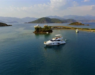 Fethiye'nin Doğa Güzellikleri Arasında, Mavi Sularda, Lüks Motoryat - 4