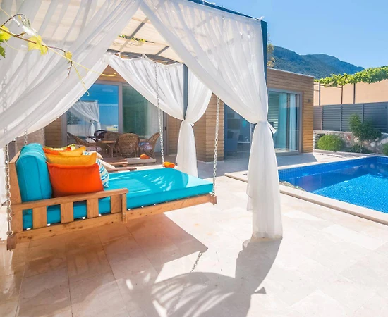 Kaş Bezirgan'da Balayı Çiftlerine Uygun, Özel Havuzlu, Kiralık Villa - 1