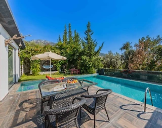 Kaş İslamlar'da Huzurlu Doğada, Isıtmalı Havuzlu, Şık Villa - 2