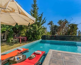 Kaş İslamlar'da Huzurlu Doğada, Isıtmalı Havuzlu, Kiralık Villa - 3