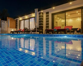 Kaş Patara'da Mükemmel Konumda, Özel Havuzlu, Modern Tasarımlı Villa - 3