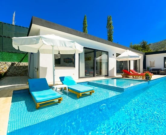 Kaş İslamlar'da Doğa İle İç İçe, Özel Havuzlu, Jakuzili Villa - 1