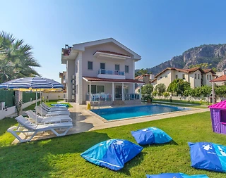 Dalyan'da Görkemli Mimariye Sahip, Özel Havuzlu, Geniş Bahçeli Villa - 4