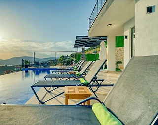 Kaş Bezirgan'da Merkeze Yakın, Özel Havuzlu ve Jakuzili, Kiralık Villa - 3