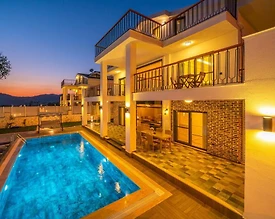 Fethiye Ölüdeniz'de Görkemli Tasarıma Sahip, Özel Havuzlu, 4+1 Villa - 3