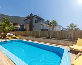 Kalkan Merkez'de Muhteşem Deniz Manzaralı, Özel Havuzlu, Kiralık Villa - 3