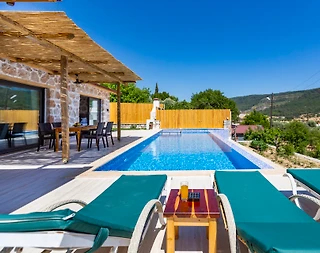 Kaş Sarıbelen'de Çekirdek Ailelere Uygun, Özel Havuzlu, Taş Villa - 3