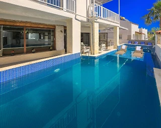 Kaş Kalkan'da Denize Yürüme Mesafesinde, Özel Havuzlu, Tripleks Villa - 3