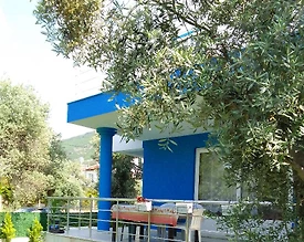 Kuşadası Güzelçamlı'da Elverişli Konumda, Denize Yakın, Konforlu Villa - 2