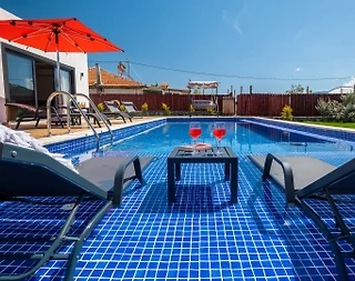 Kaş Sarıbelen'de Geniş Ailelere Uygun, Özel Havuzlu, Jakuzili Villa - 5