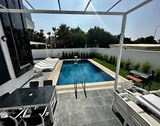 Serik Belek’te Kalabalık Gruplar İçin Özel Havuzlu, Kiralık Tatil Villası - 3