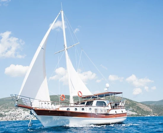 Bodrum'da Romantik Mavi Yolculukta, Ev Konforunda, 4 Kişilik Gulet - 1