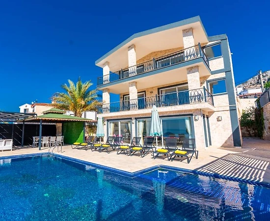 Kaş Kalkan'da Deniz Manzaralı, Özel Havuzlu, Konforlu Villa - 1