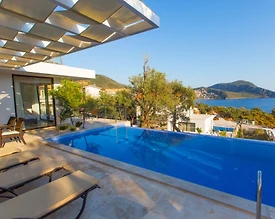 Kalkan'da Merkeze Yürüyüş Mesafesinde, Özel Havuzlu, Göz Alıcı Villa - 3