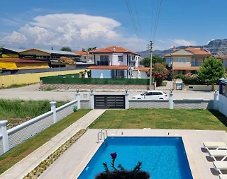 Muğla Ortaca'da Özel Havuzlu, Kalabalık Ailelere Uygun, Şık Villa - 5