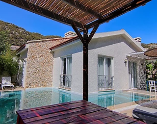 Fethiye Ölüdeniz'de Elverişli Konumda, Özel Havuzlu, Kiralık Villa - 2