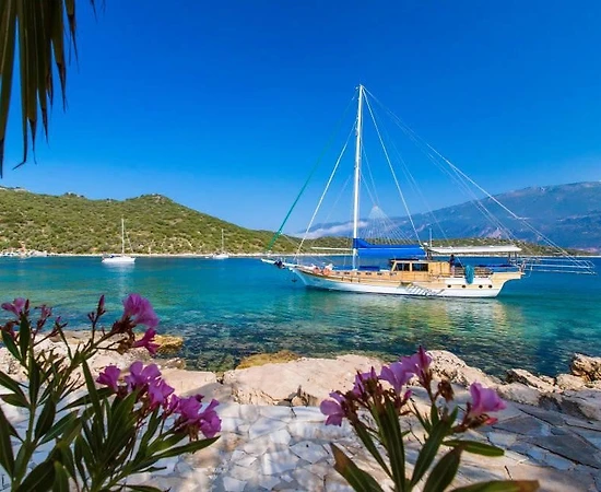 Kaş Kalkan'da 19 Metre Uzunlukta, 9 Kişilik, Klimalı, Muazzam Gulet - 1