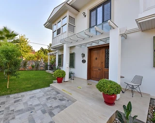Fethiye Çiftlik'te Muhteşem Konfora Sahip, Özel Havuzlu, Şık Villa - 2