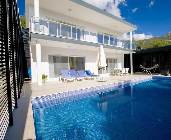 Kaş İslamlar'da Deniz Manzaralı, Özel Havuzlu, Jakuzili Villa - 1