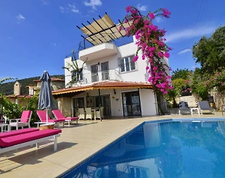 Kaş Kalkan'da Deniz Manzaralı, 8 Kişilik, Muhafazakar Villa - 1