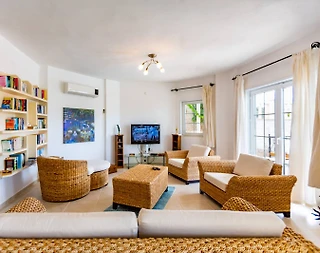 Kaş Kalkan'da Enfes Deniz Manzaralı, 8 Kişilik, Konforlu Villa - 4