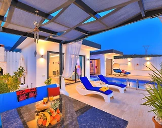Kaş Üzümlü'de Doğa İçerisinde, Özel Havuzlu, Jakuzili, Balayı Villası - 2
