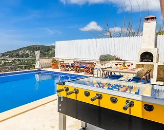 Kaş İslamlar'da Sakin Konumda, Isıtmalı Havuzlu, Balayı Villası - 4