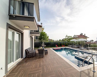 Fethiye'de Ölüdeniz'de Merkezi Konumda, Çocuk Havuzlu, Modern Villa - 4