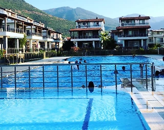 Kuşadası Güzelçamlı'da Sahile Yakın, Olimpik Havuzlu, Geniş Villa - 2