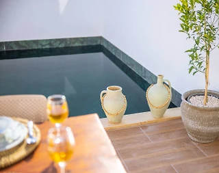 Kaş Andifli'de Modern Tasarıma Sahip, Özel Havuz ve Jakuzili Villa - 4