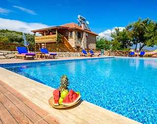 Seydikemer'de Görkemli Doğa Manzaralı, Özel Havuzlu, Otantik Villa - 1