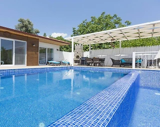 Kaş İslamlar'da Yemyeşil Doğada, Özel Havuzlu, Kiralık Villa - 1