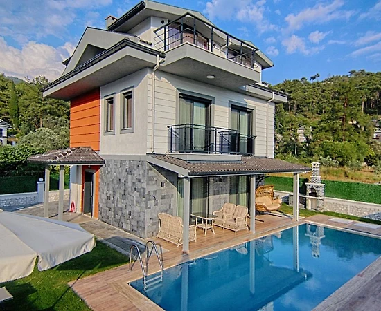 Fethiye Göcek'te Ailelere Uygun, Özel Havuzlu, Tripleks Lüks Villa - 1