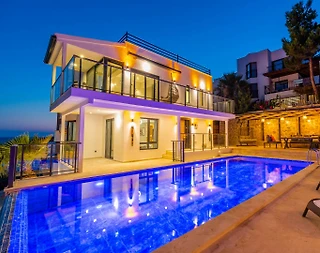 Kaş Gökçeören'de Büyüleyici Deniz Manzaralı, Özel Havuzlu, Lüks Villa - 2
