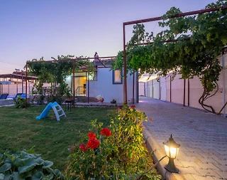 Fethiye Çamköy'de Geniş Bahçeli, Özel Havuzlu, 4 Kişilik Villa - 3