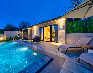 Muğla Fethiye'de Yemyeşil Bahçeli, Özel Havuzlu, Kiralık Villa - 3