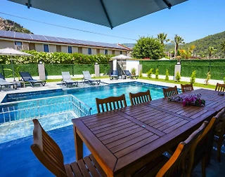 Ortaca Dalyan'da Geniş Bahçeli, Özel Havuzlu, Kiralık Şık Villa - 4