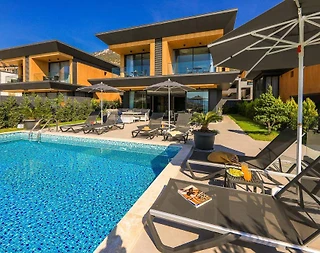 Kaş Kalkan'da Enfes Deniz Manzaralı, Özel Havuzlu, Şık Villa - 3