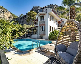 Fethiye Göcek'te Kalabalık Gruplara Uygun, Çocuk Havuzlu, Şık Villa - 2