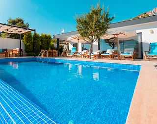 Antalya Kaş'ta Doğayla İç İçe, Özel Havuzlu, Jakuzili, Kiralık Villa - 2