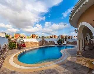 Serik Kadriye'de Modern Mimarili, Özel Havuzlu, Konforlu Villa - 2