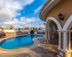 Serik Kadriye'de Modern Mimarili, Özel Havuzlu, Konforlu Villa - 2