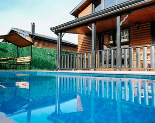 Kocaeli Kartepe'de Tesis İçerisinde, Özel Havuzlu, Şık Bungalov - 4