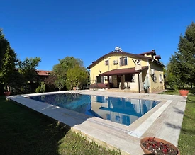 Sapanca'da Enfes Doğa İçerisinde, Özel Havuzlu, Kiralık Villa - 2
