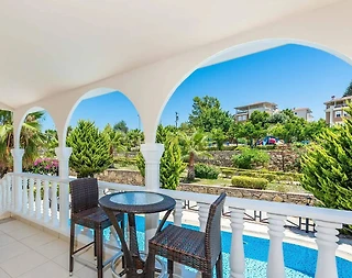 Alanya'da Geniş Ailelere Uygun, Özel Havuzlu, Konforlu Villa - 4